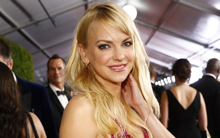 Who Is Anna Faris? Get To Know About Her Age, Net Worth, Career, Personal Life, & Relationship History